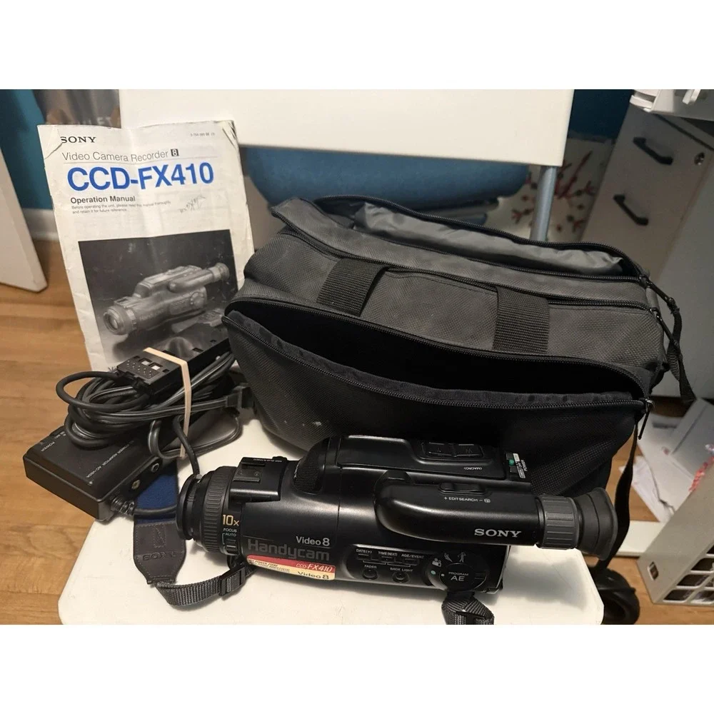 Vintage Sony CCD-FX410  Video Camera Recorder , With Case , ( Untested)